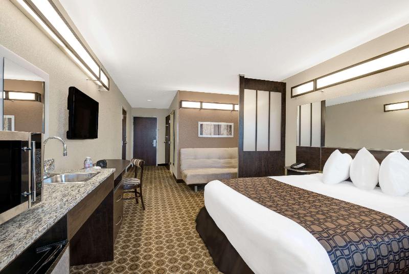 Microtel Inn & Suites By Wyndham Williston image
