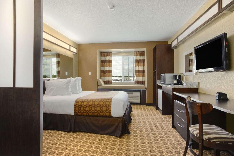 Microtel Inn & Suites By Wyndham Williston image