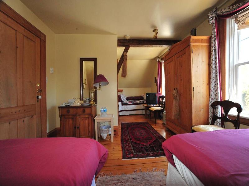Little Shemouge Country Inn