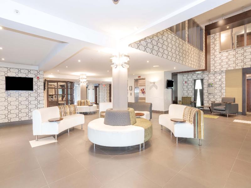Sandman Hotel & Suites Abbotsford image