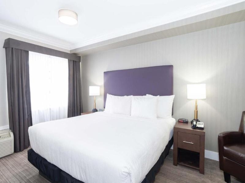 Sandman Hotel & Suites Abbotsford image