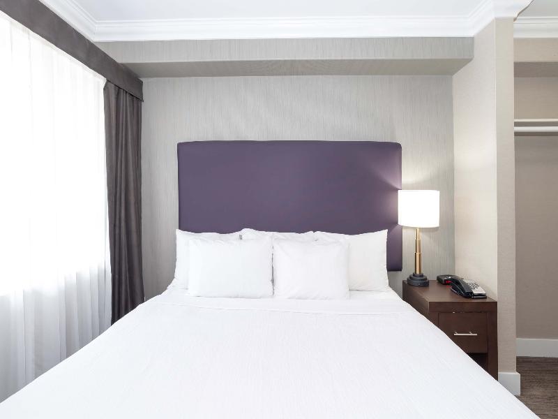 Sandman Hotel & Suites Abbotsford image