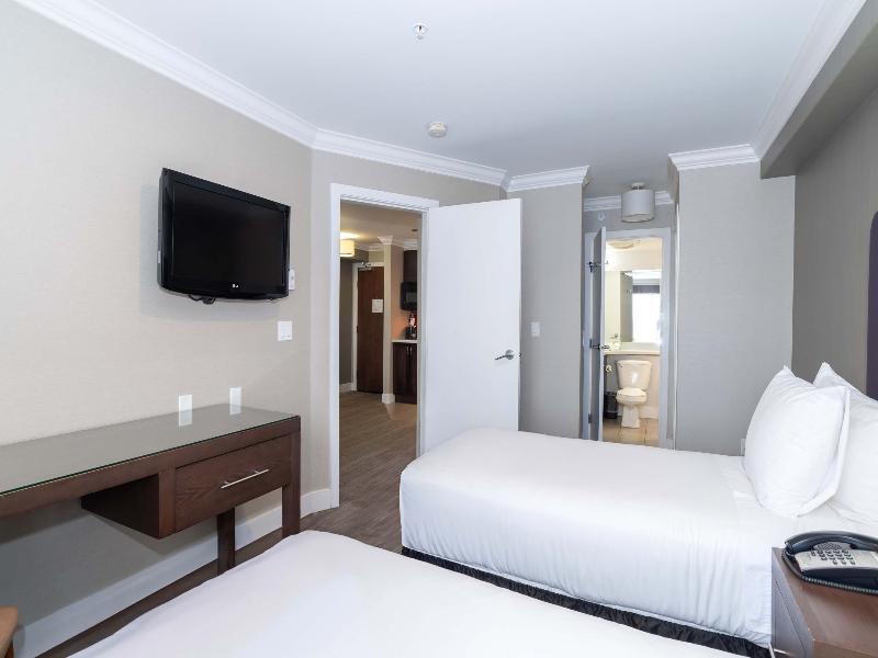 Sandman Hotel & Suites Abbotsford image