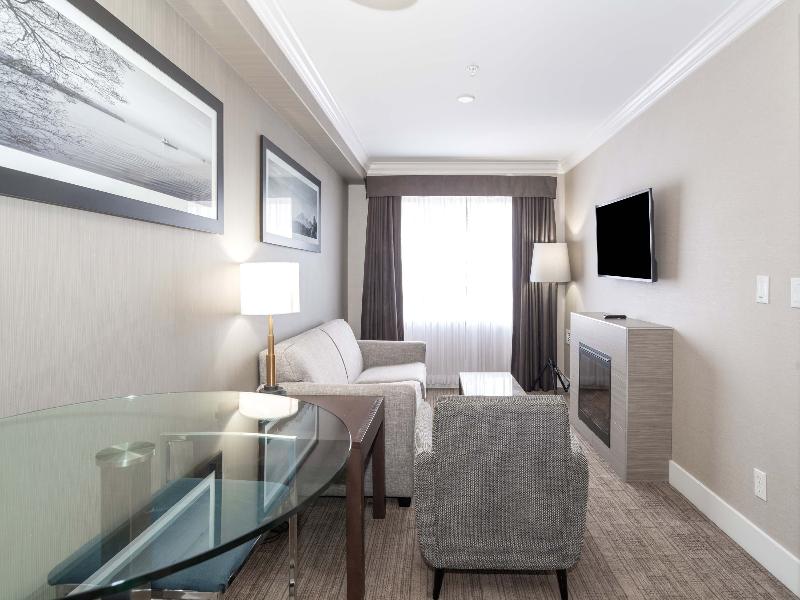Sandman Hotel & Suites Abbotsford image