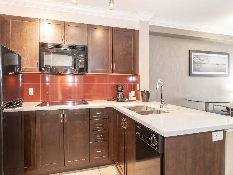 Sandman Hotel & Suites Abbotsford image