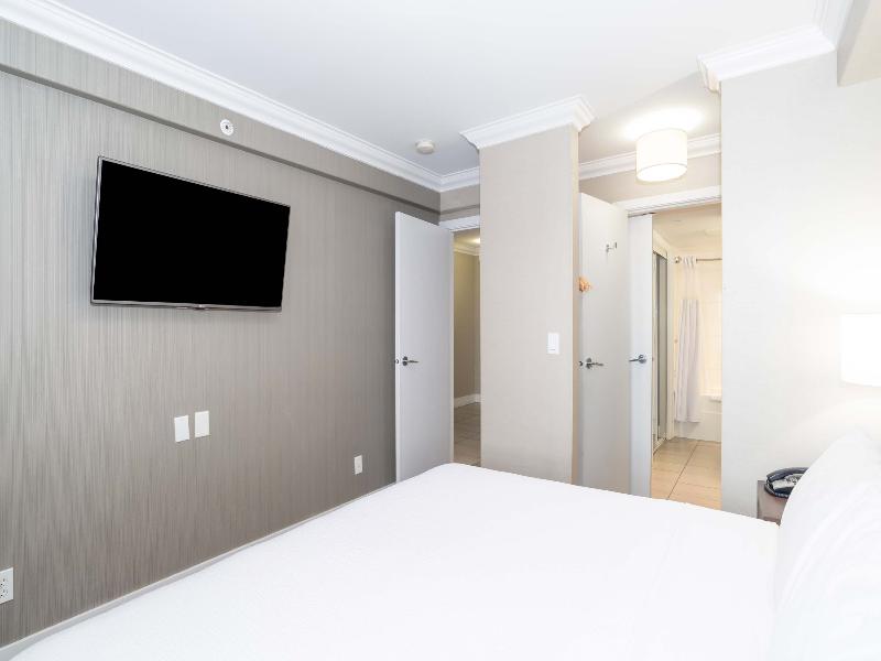 Sandman Hotel & Suites Abbotsford image