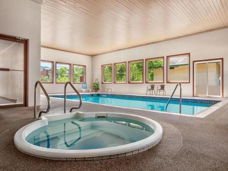 Quality Inn & Suites Vernon image