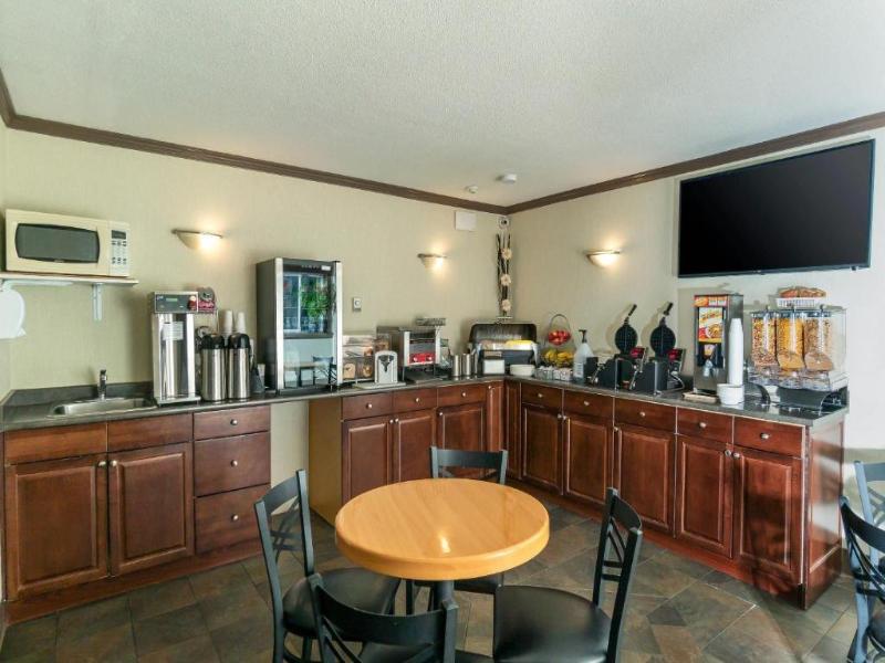 Quality Inn & Suites Vernon image