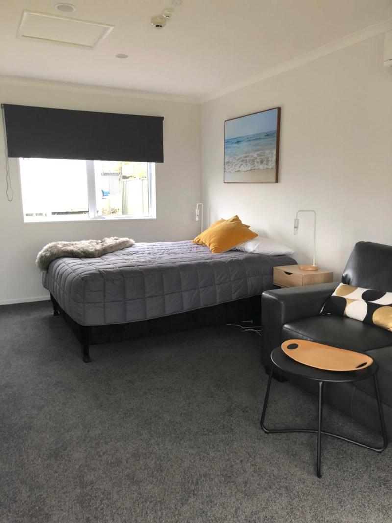Nugget View & Kaka Point Motels image