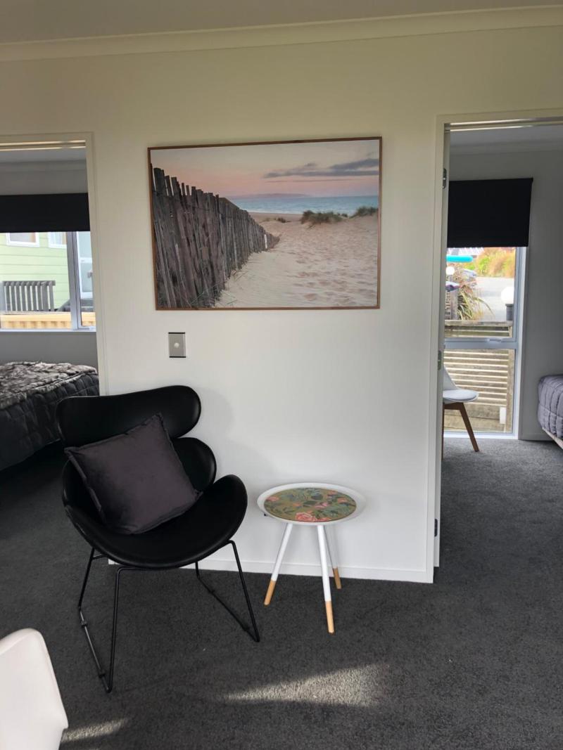 Nugget View & Kaka Point Motels image