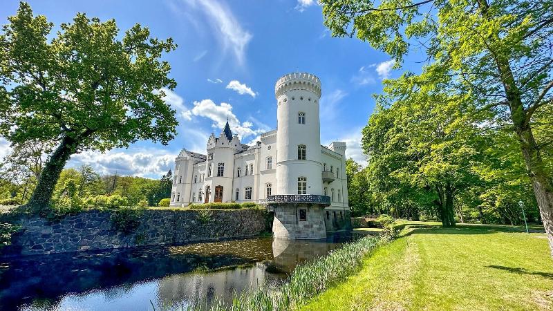 Schloss Schlemmin image