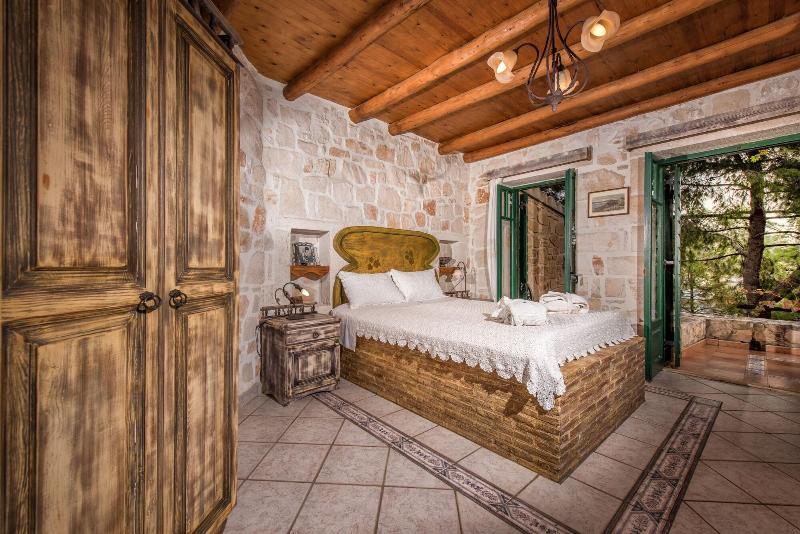 Nobelos Luxury Suites image