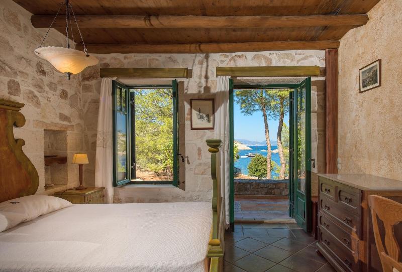 Nobelos Luxury Suites image