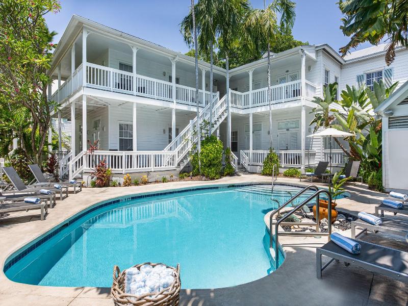 Paradise Inn  Adult Only Hotel