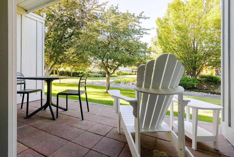 Balcomo, A Ramada By Wyndham image