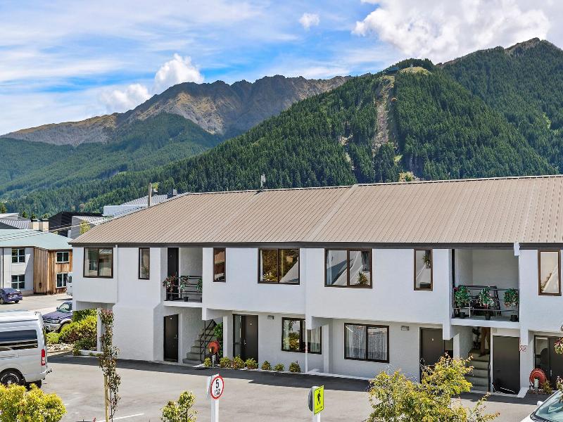 Amity Serviced Apartments image
