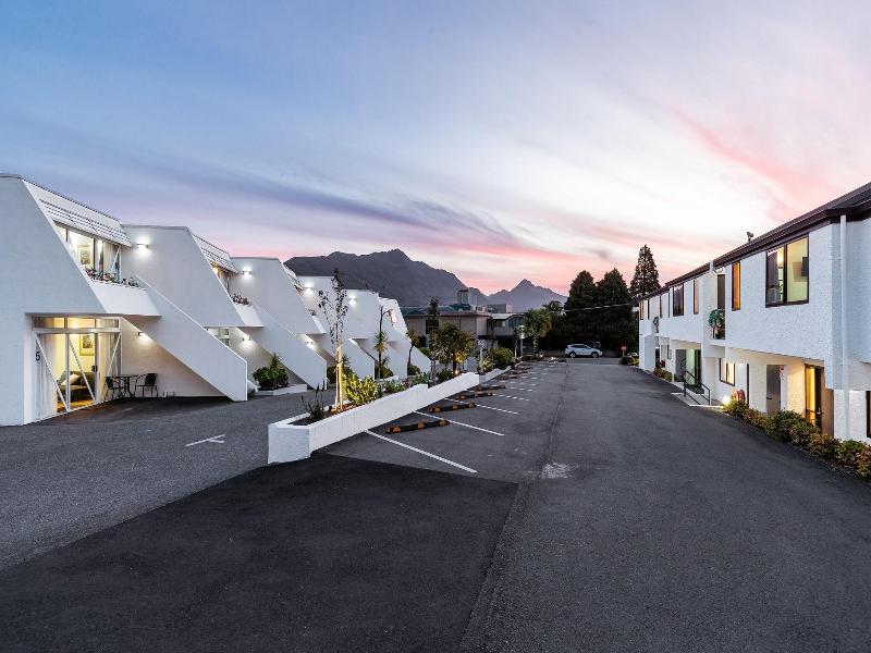 Amity Serviced Apartments image