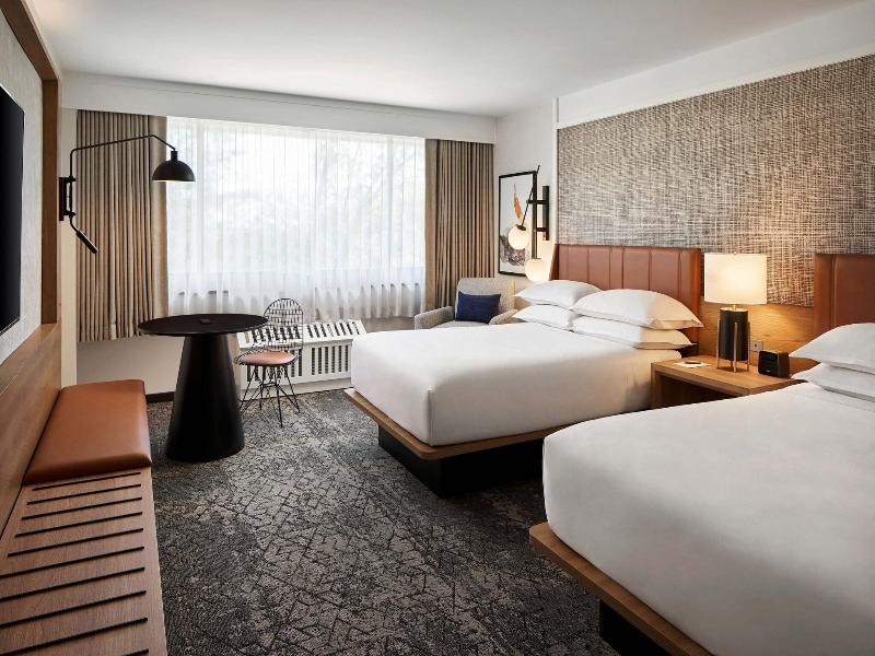 Sheraton Reston Hotel image