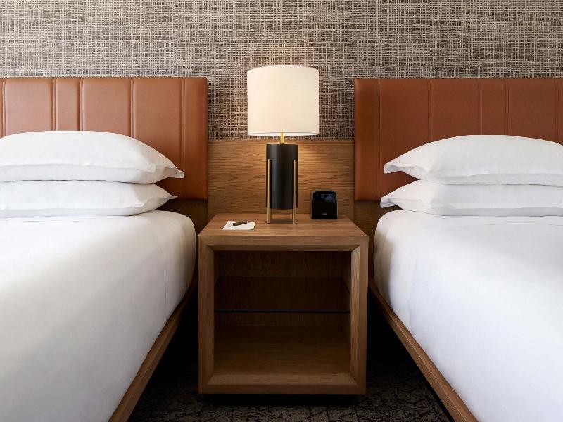Sheraton Reston Hotel image