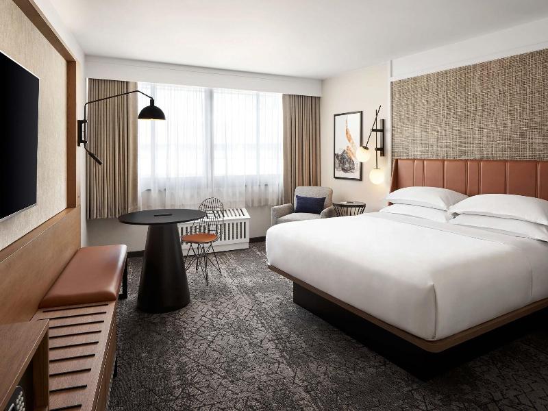 Sheraton Reston Hotel image