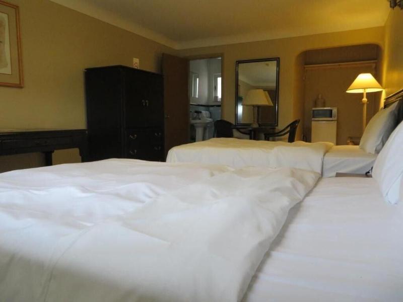 iSleep Inn image