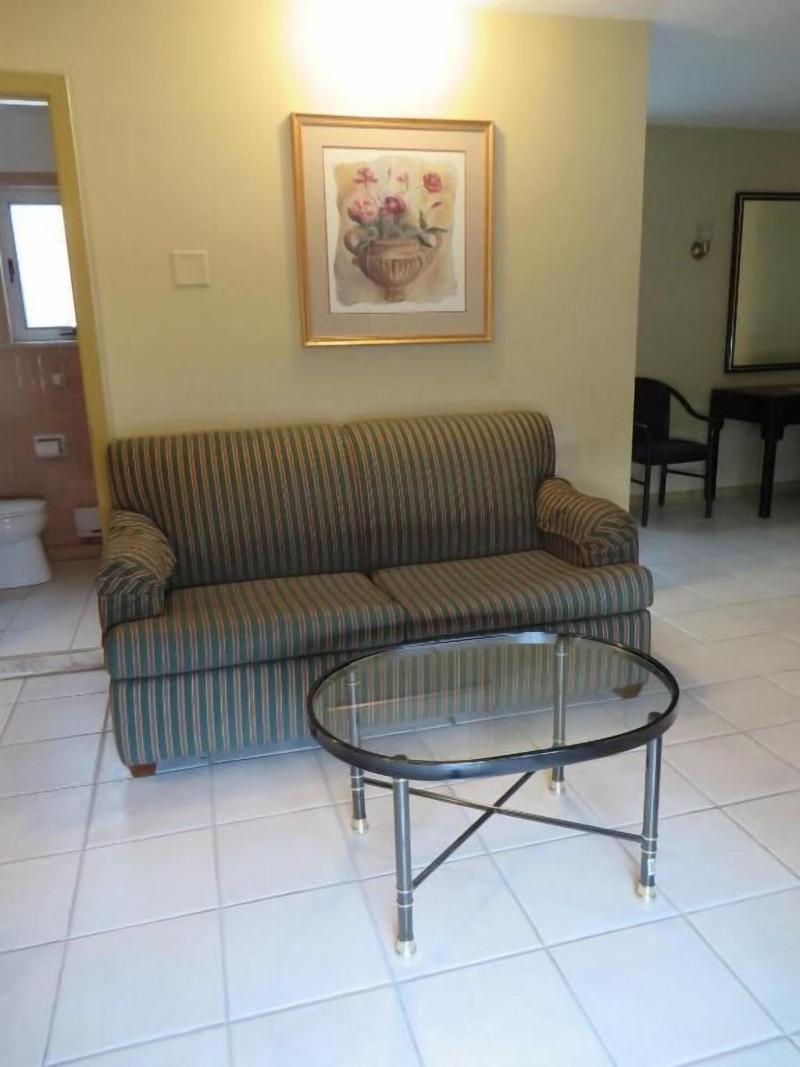 iSleep Inn image