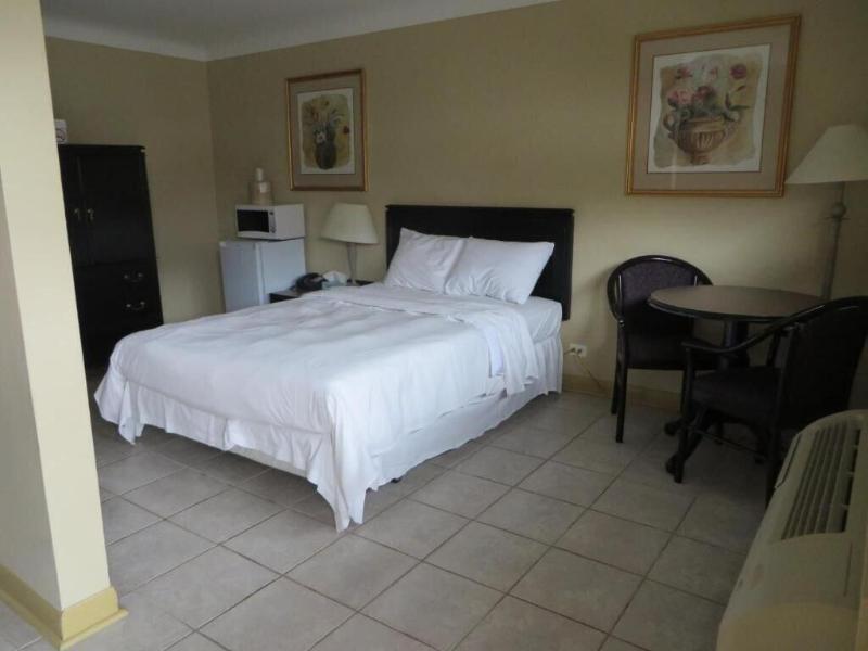 iSleep Inn image