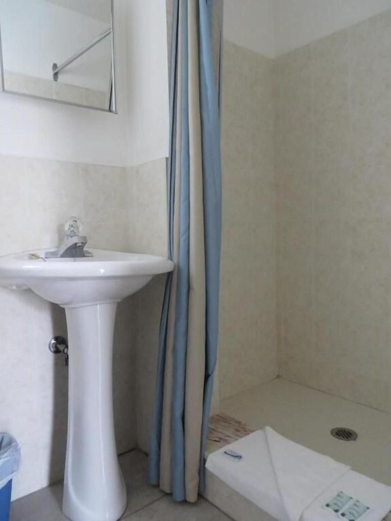 iSleep Inn image