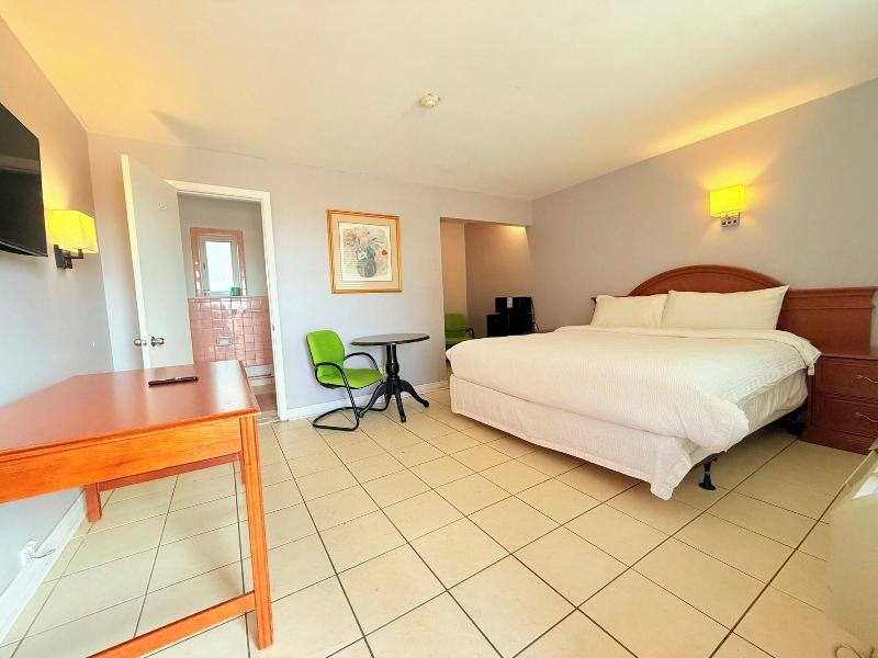 iSleep Inn image