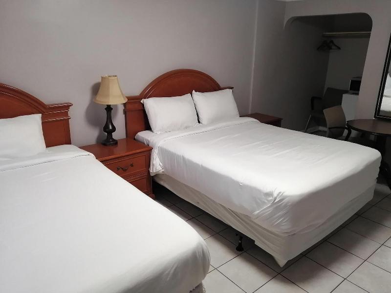 iSleep Inn image
