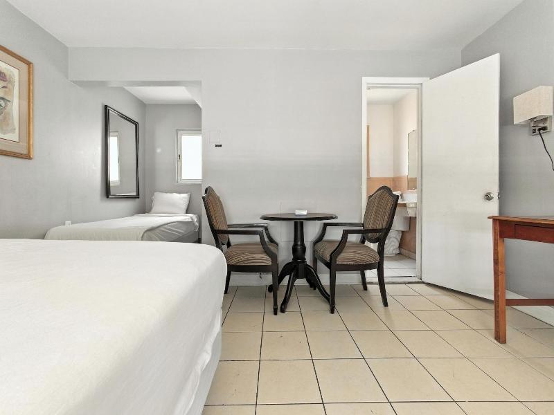 iSleep Inn image
