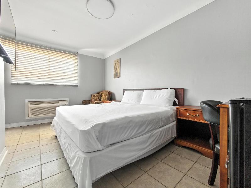 iSleep Inn image