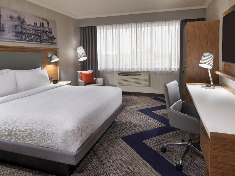 Four Points by Sheraton Windsor Downtown image