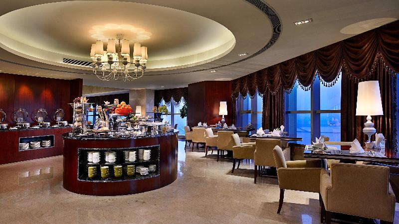Crowne Plaza Zhenjiang image