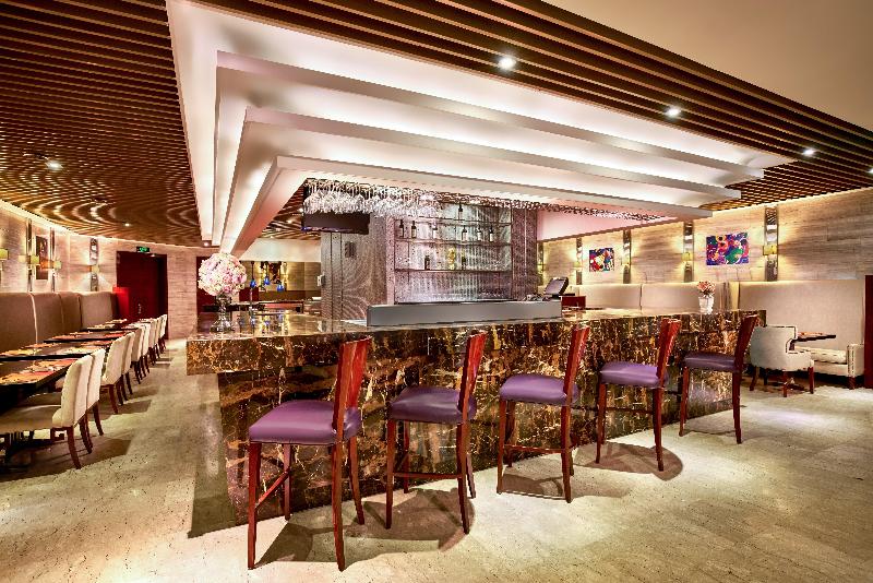 Crowne Plaza Zhenjiang image