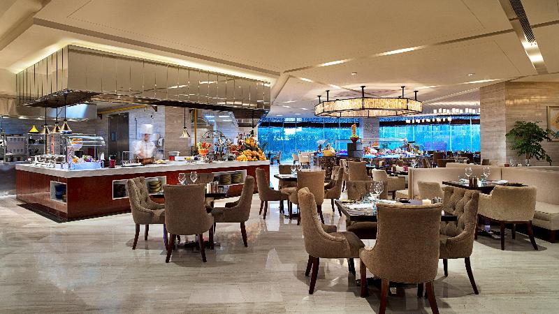 Crowne Plaza Zhenjiang image