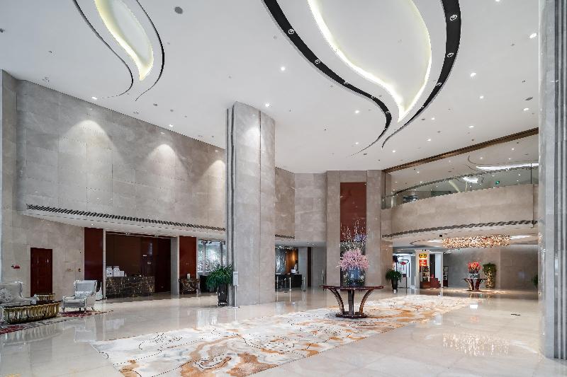Crowne Plaza Zhenjiang image