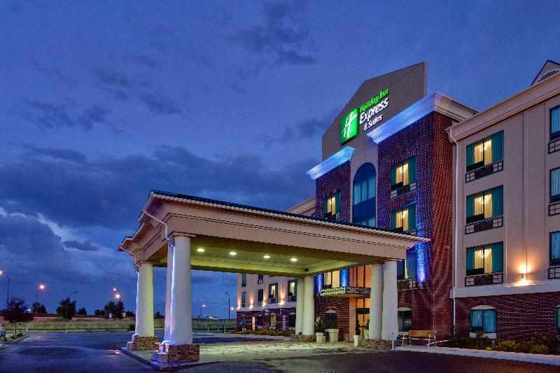 Holiday Inn Express Hotel & Suites Medicine Hat