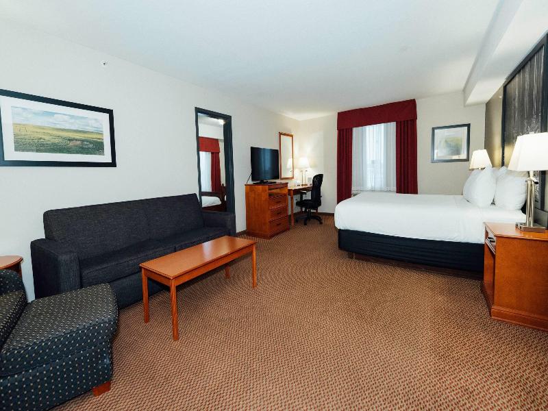 Super 8 By Wyndham Grande Prairie image