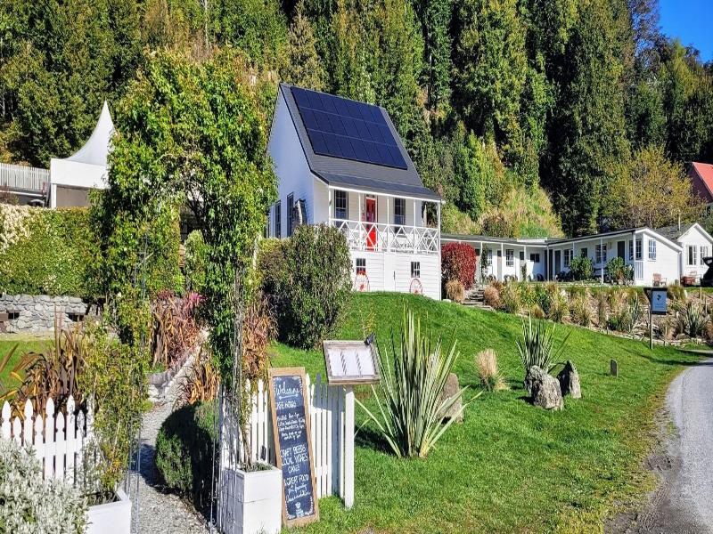 Kinloch Lodge