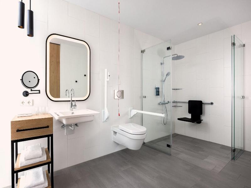 Four Points by Sheraton Panoramahaus Dornbirn image
