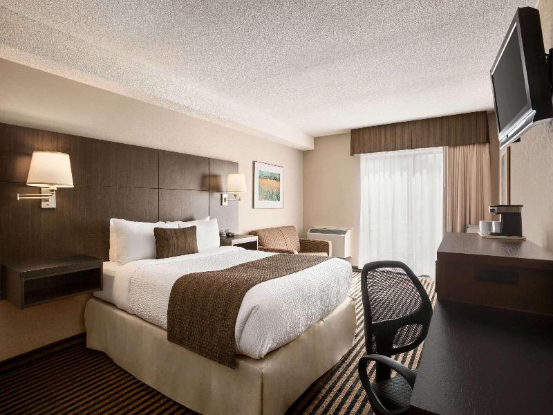 Days Inn by Wyndham Miramichi image