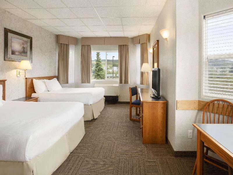 Days Inn By Wyndham Hinton image