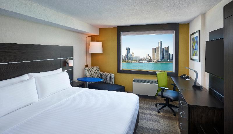 Holiday Inn Express Windsor Waterfront photo 22