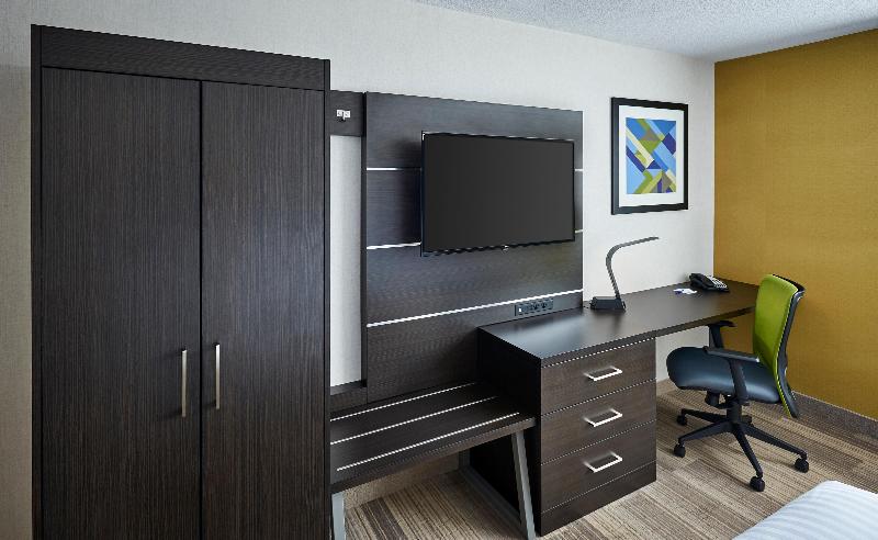 Holiday Inn Express Windsor Waterfront photo 24