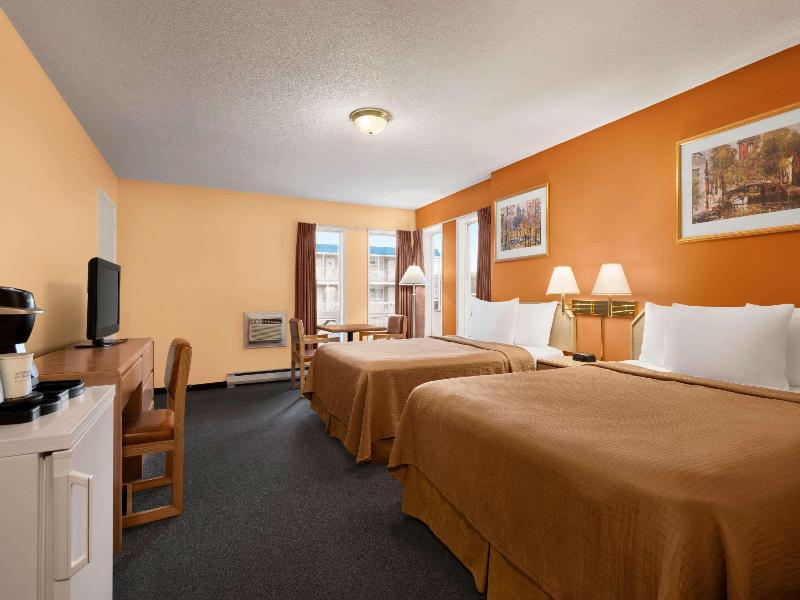 Travelodge by Wyndham Quesnel image