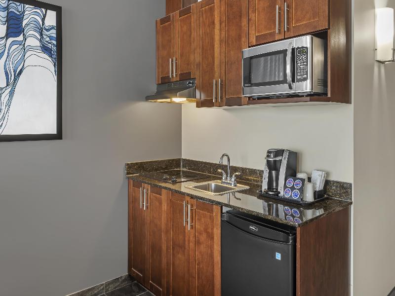 Best Western Plus Brandon Inn image