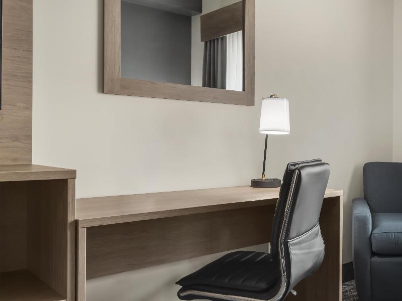 Best Western Plus Brandon Inn image