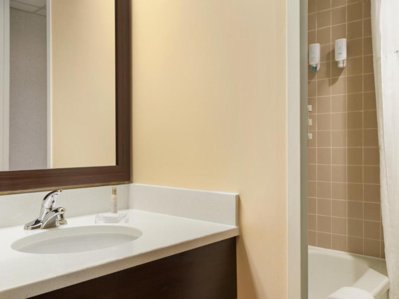 Quality Inn & Suites Sydney image