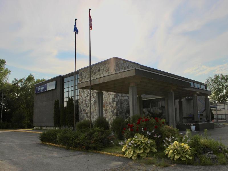 Travelodge By Wyndham Trois-Rivieres image